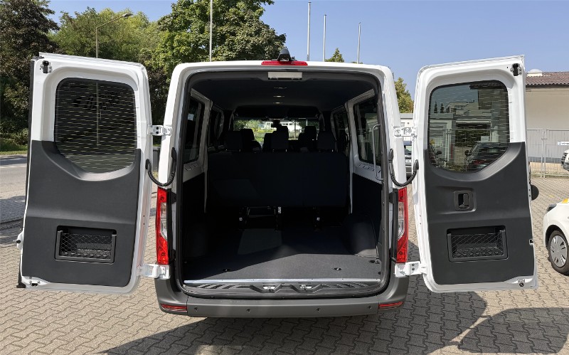 Mercedes Sprinter 9-Sitzer