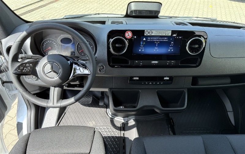 Mercedes Sprinter 9-Sitzer